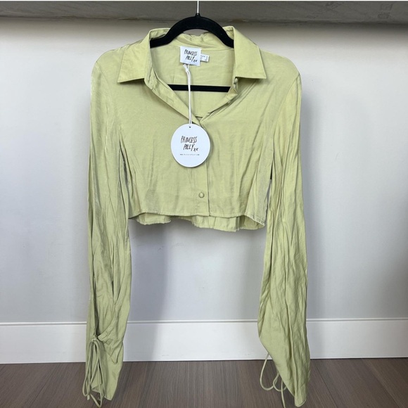 PRINCESS POLLY: Forbidden Cropped Shirt - Green - Picture 1 of 6